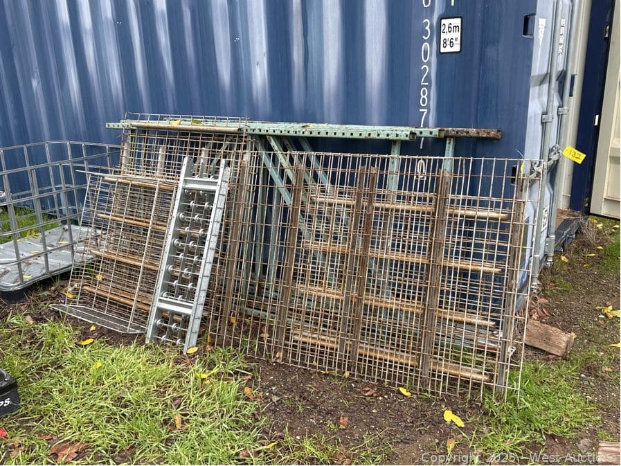 bulk-lot-of-assorted-pallet-racking-622609