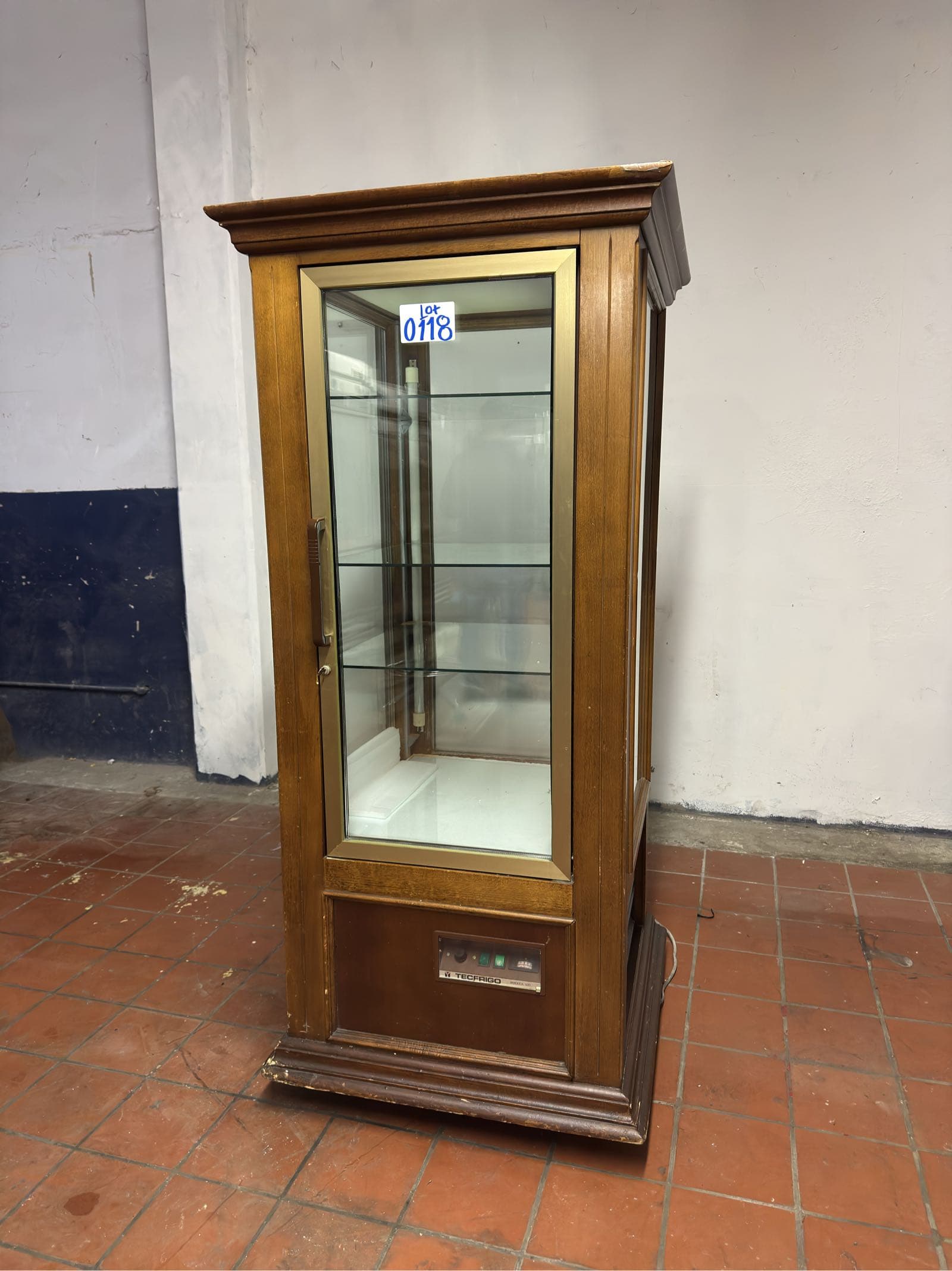 tecfrigo-refrigerado-display-case-93aa68