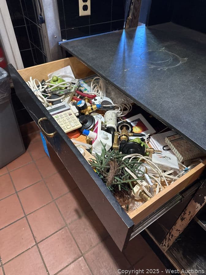 contents-of-drawer-assorted-floral-supplies-gas-regulators-and-more-582458