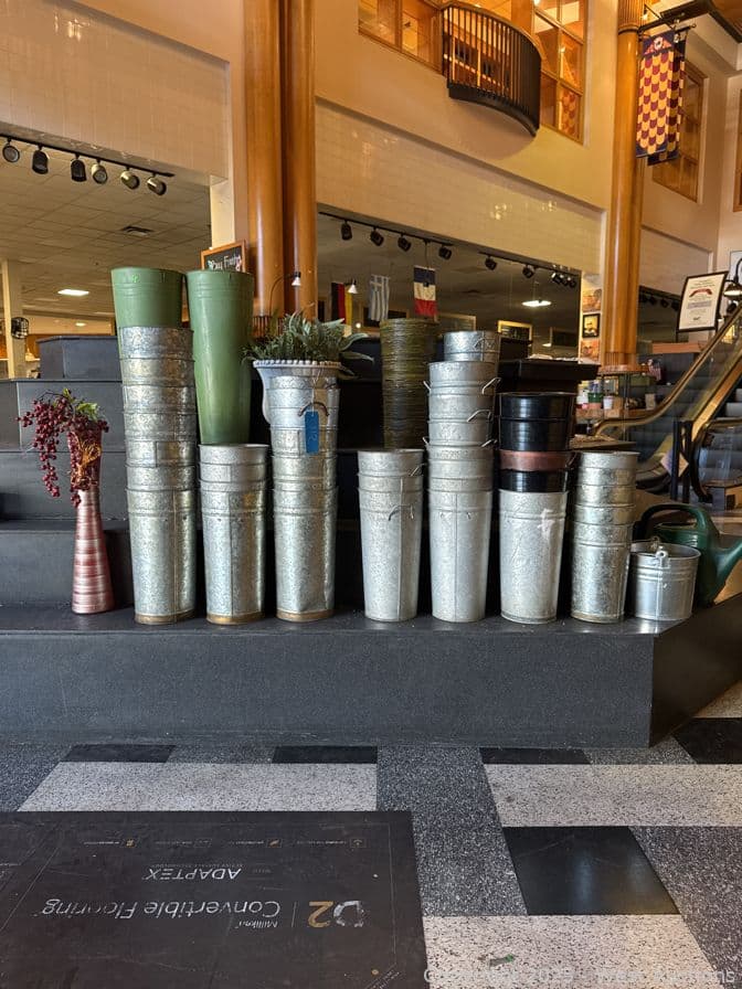 bulk-lot-assorted-metal-buckets-pails-and-decorative-items-582456