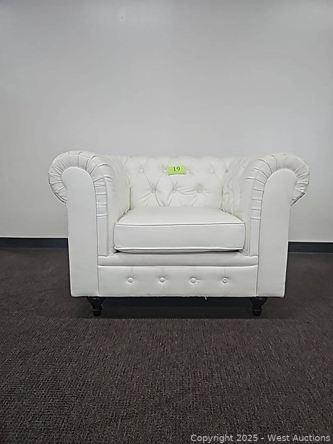 tufted-leatherette-club-chair-619869