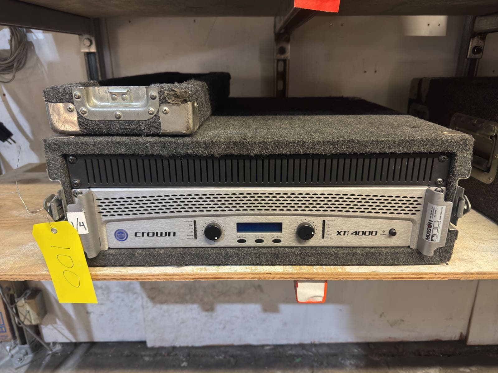 crown-xti-4000-power-amp-with-road-case-18229c