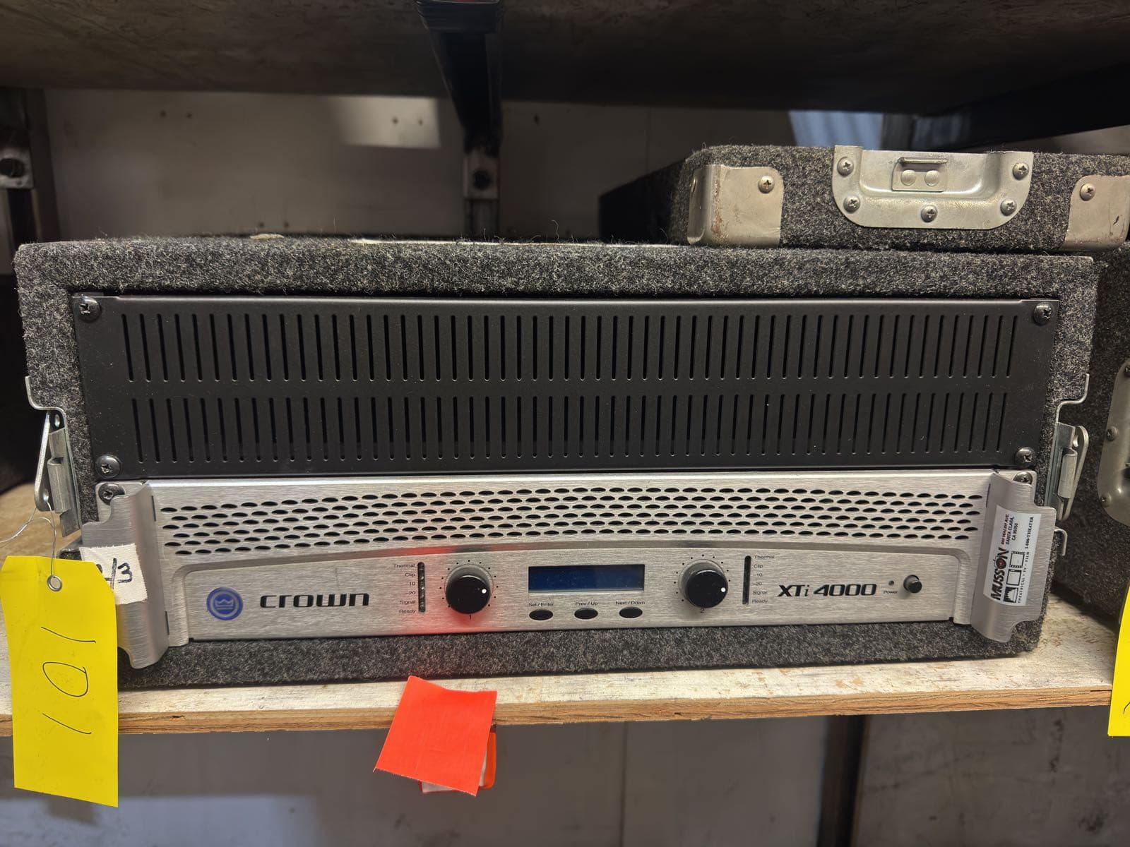 crown-xti-4000-power-amp-with-road-case-bf4591