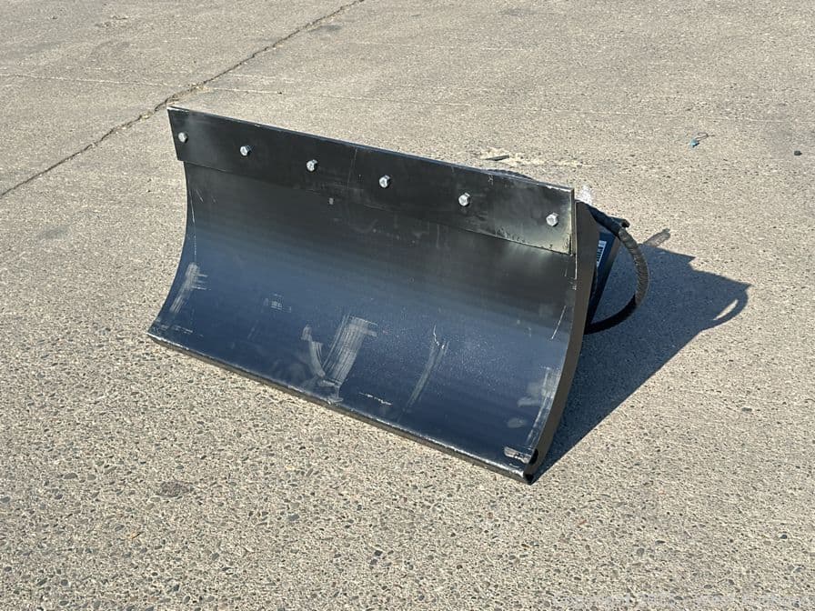 2025-iranch-dozer-blade-attachment-unused-mlsjlui2
