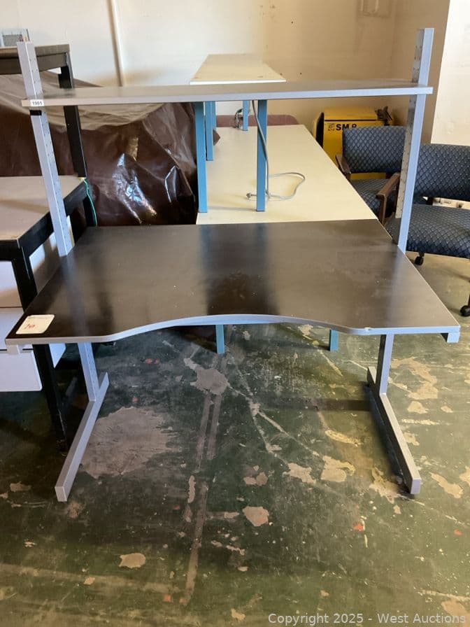 desk-617348