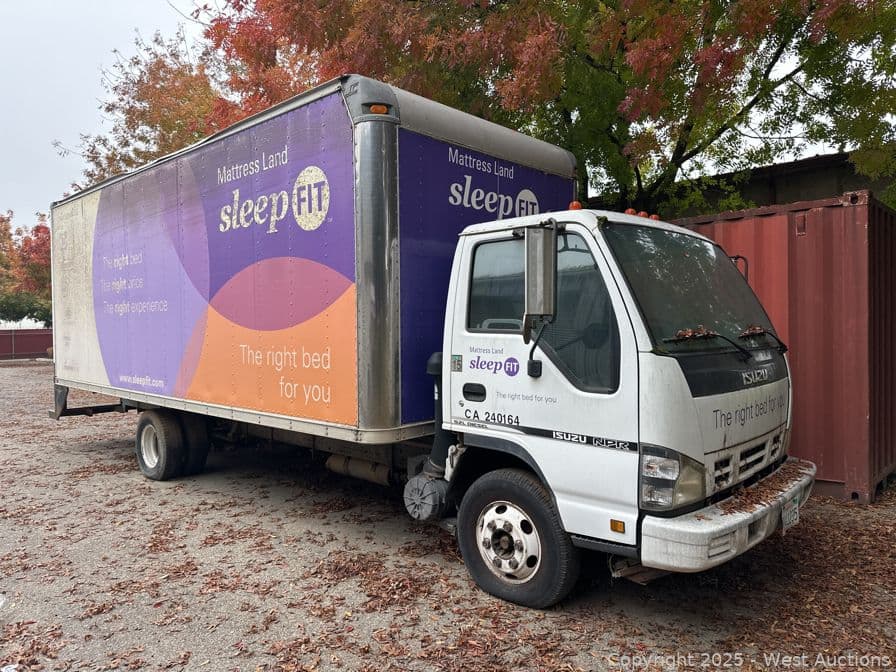 2006-isuzu-20-box-truck-not-running-621458