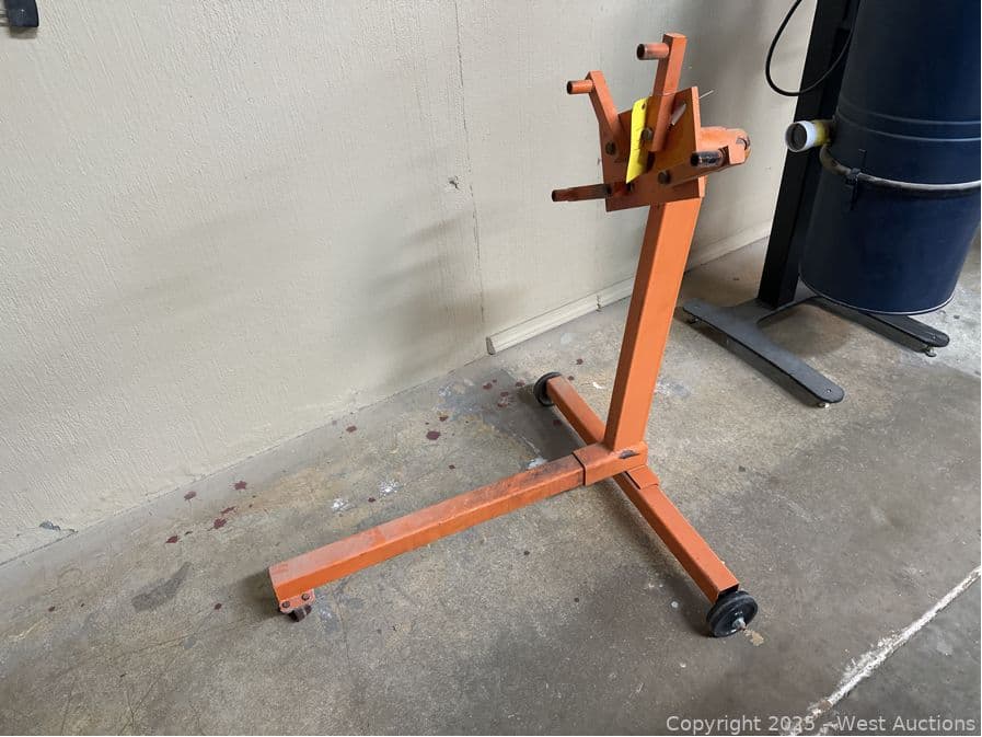 d-j-tools-engine-stand-622102