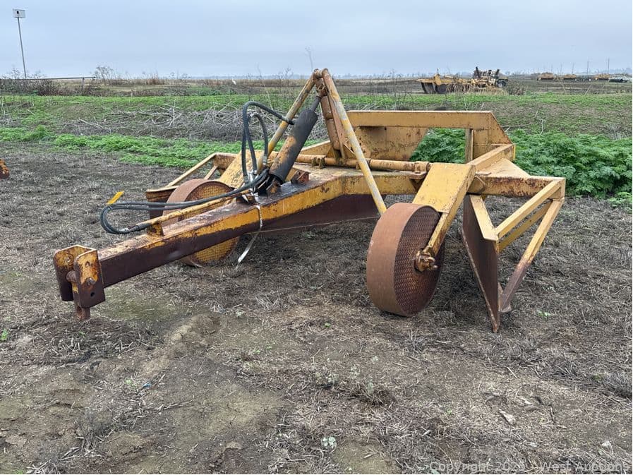 custom-11-hydraulic-ditcher-levee-puller-623545