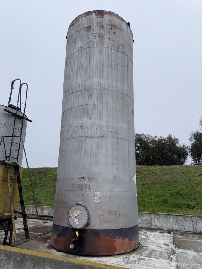 10-000-11-700-gallon-diesel-fuel-storage-tank-622943