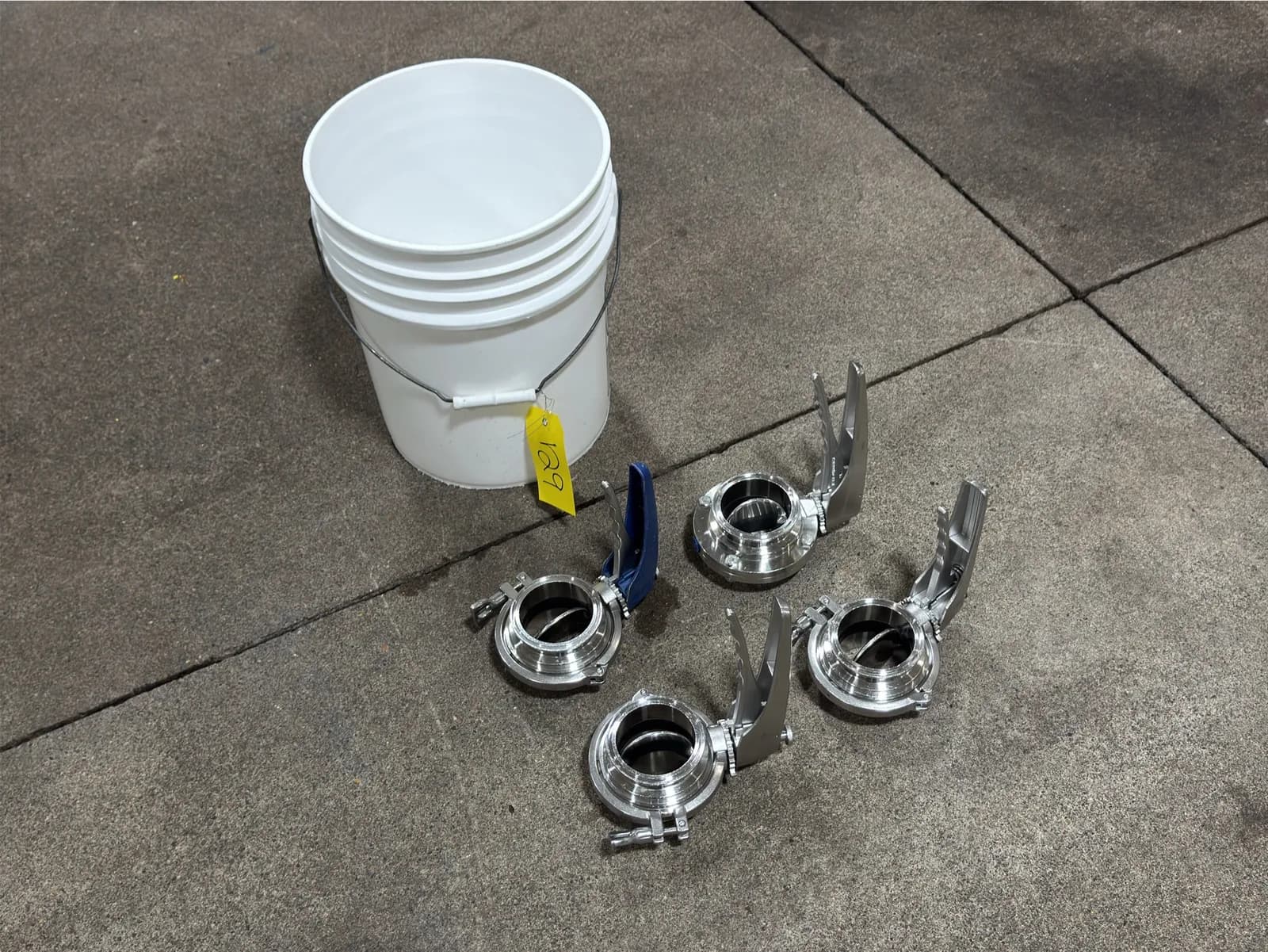 4-3-1-2-stainless-steel-butterfly-valves-c4abb6