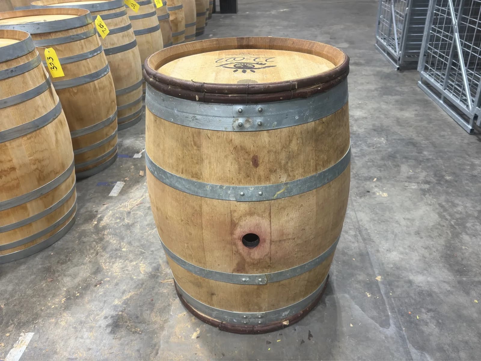 oak-wine-barrel-mlqypwnl