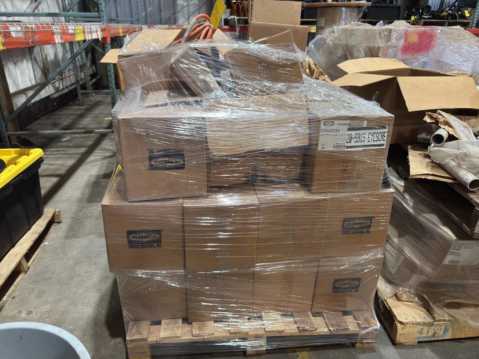 contents-of-pallet-hubbell-ground-clamp-flat-face-36b9b1