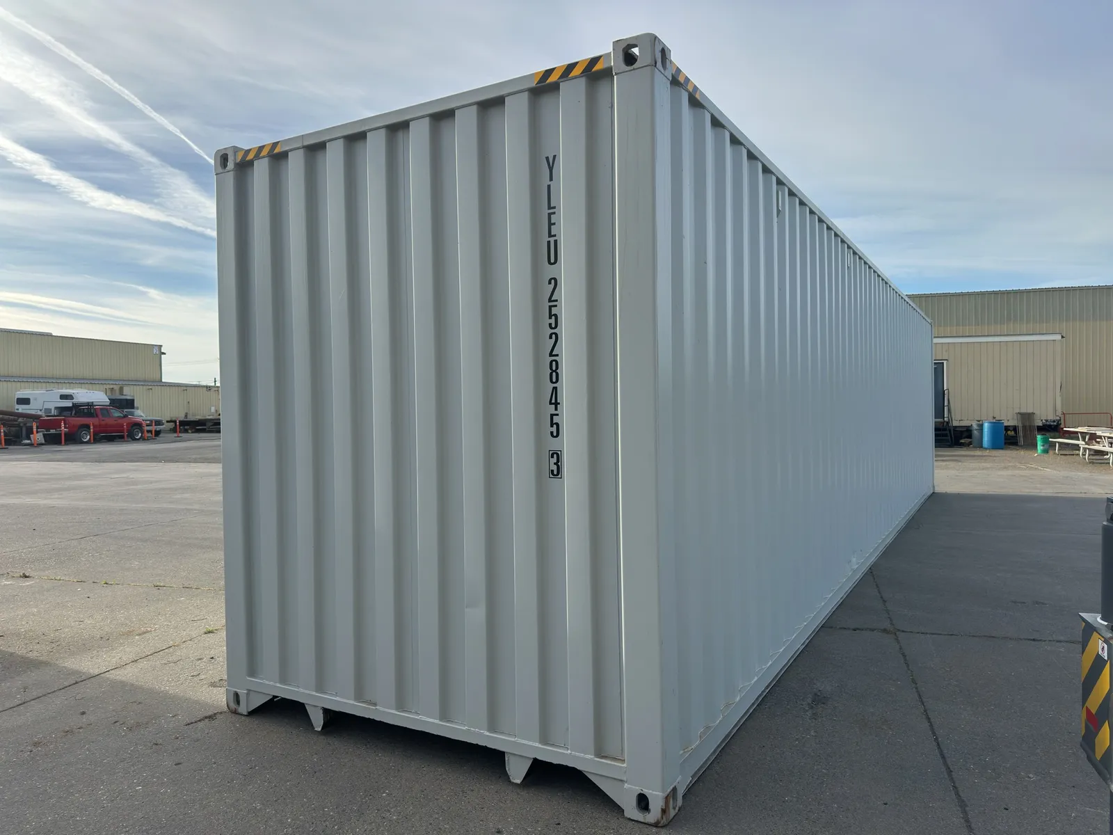 2025-40-high-cube-4-side-door-one-trip-shipping-container-mn9bx9ai