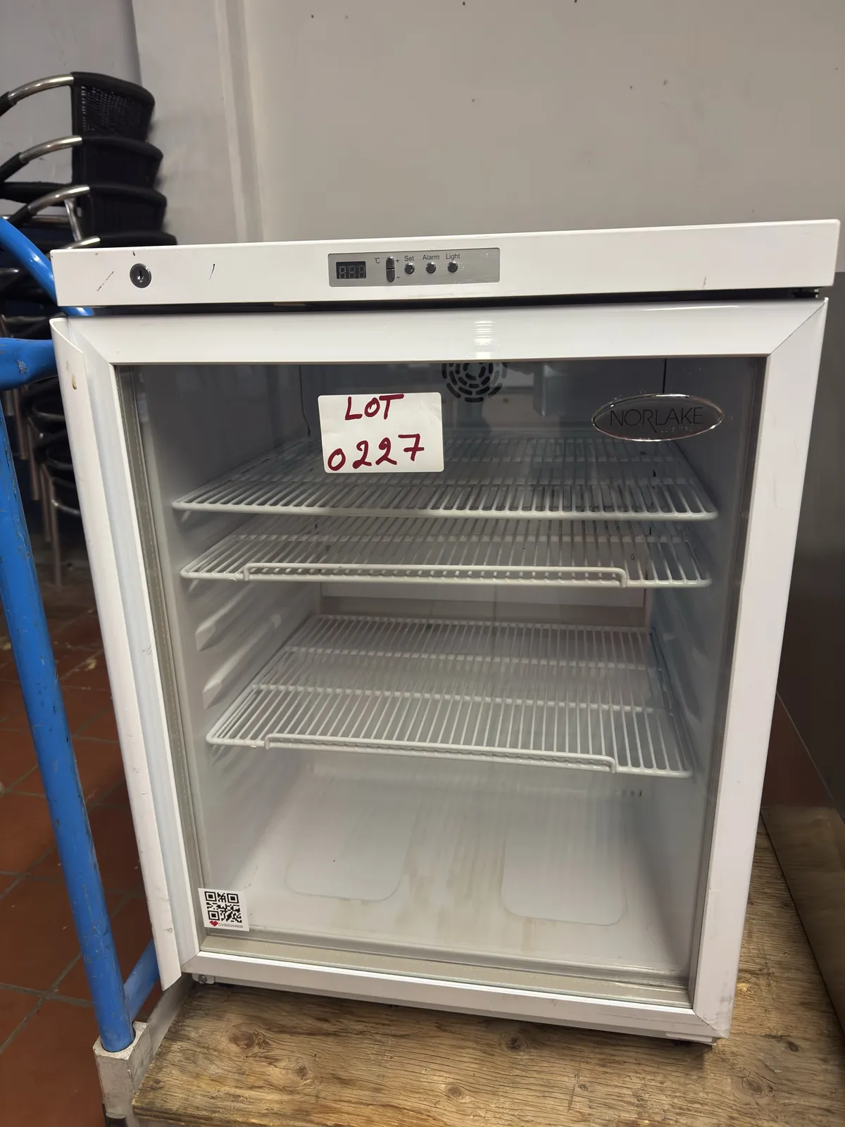 norlake-counter-topunder-counter-refrigerator-mnga7ymf