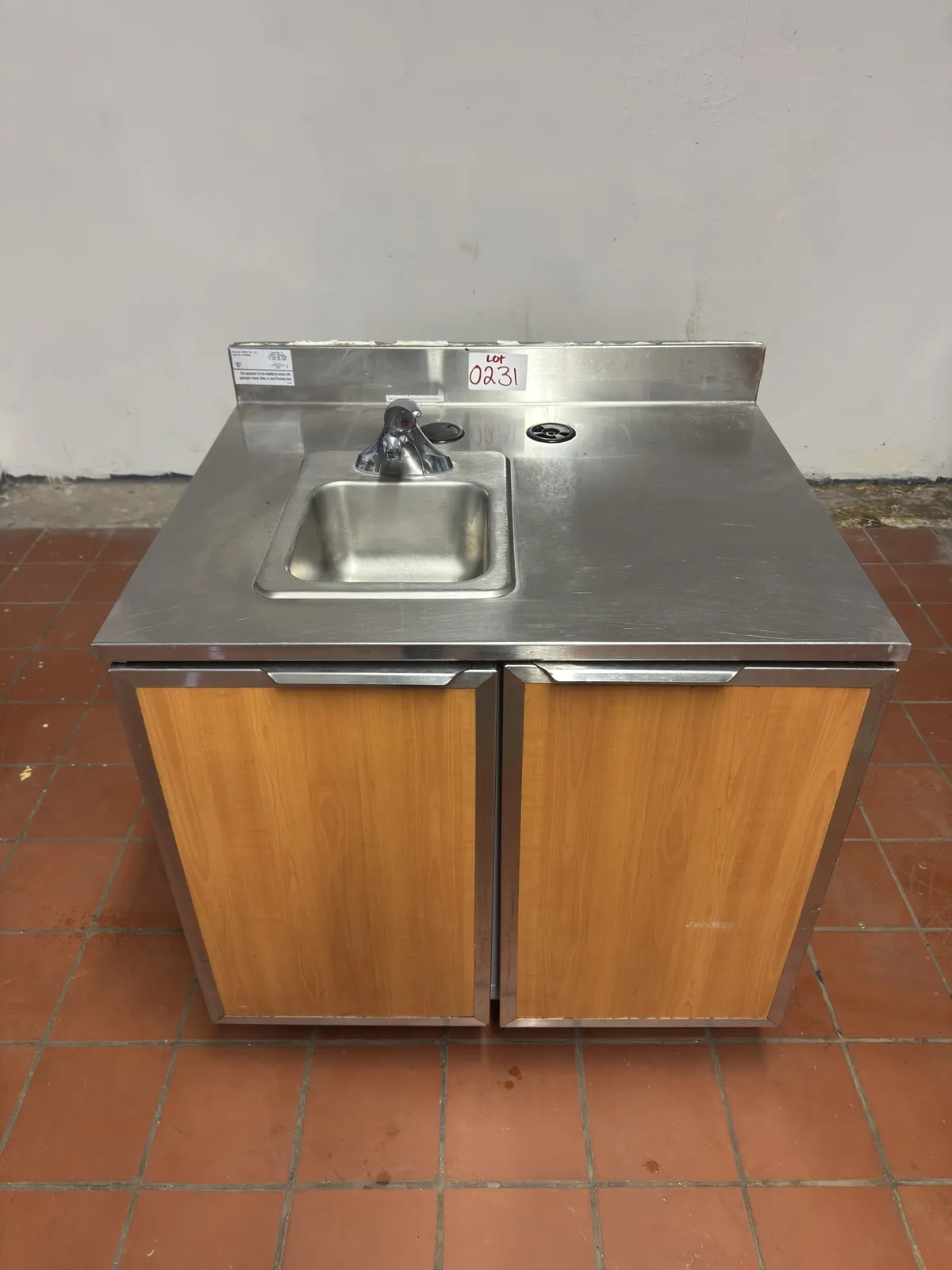 stainless-steel-sink-with-metal-cabinet-52b645