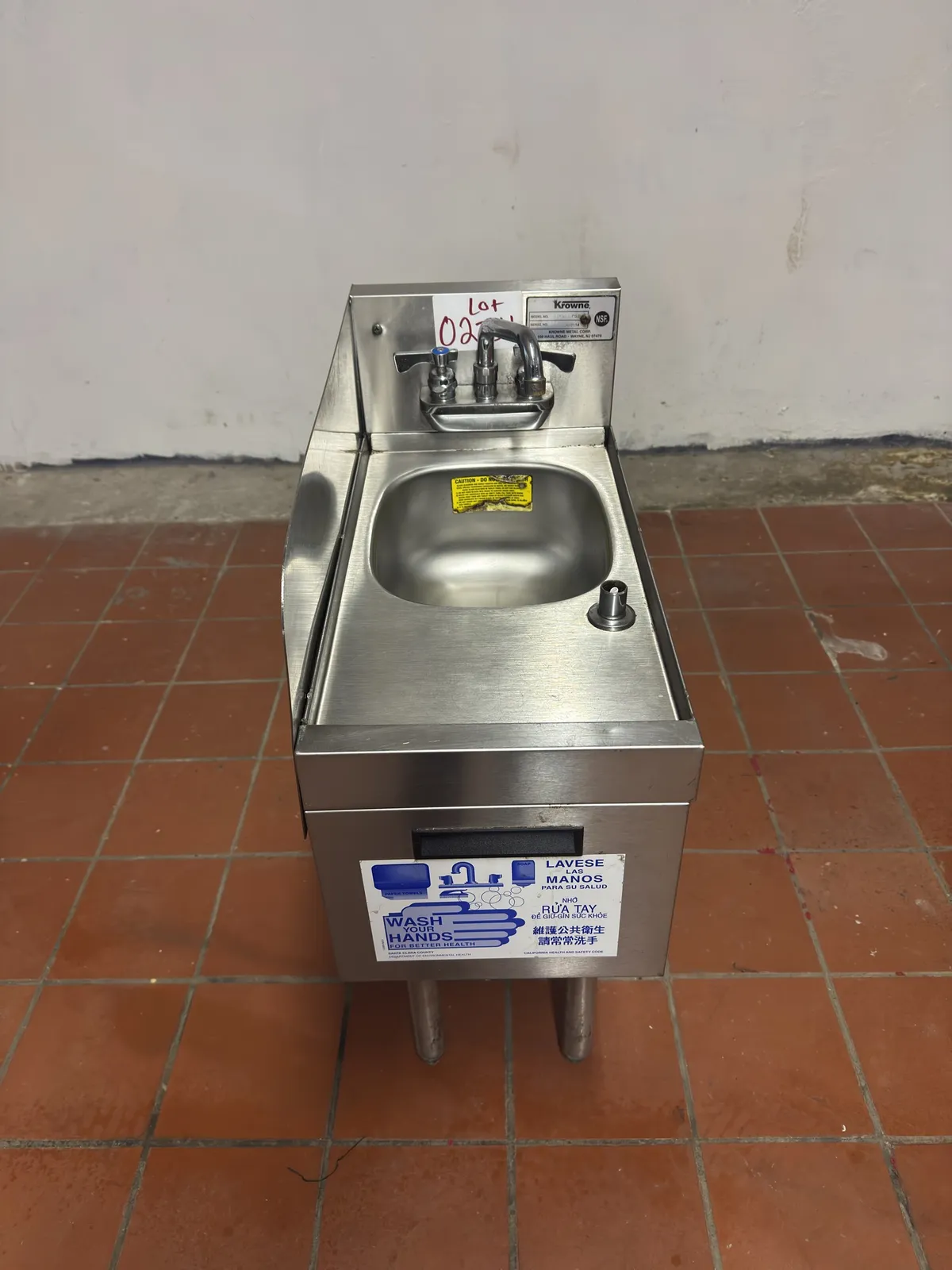 handwashing-bar-sink-mngabuw6