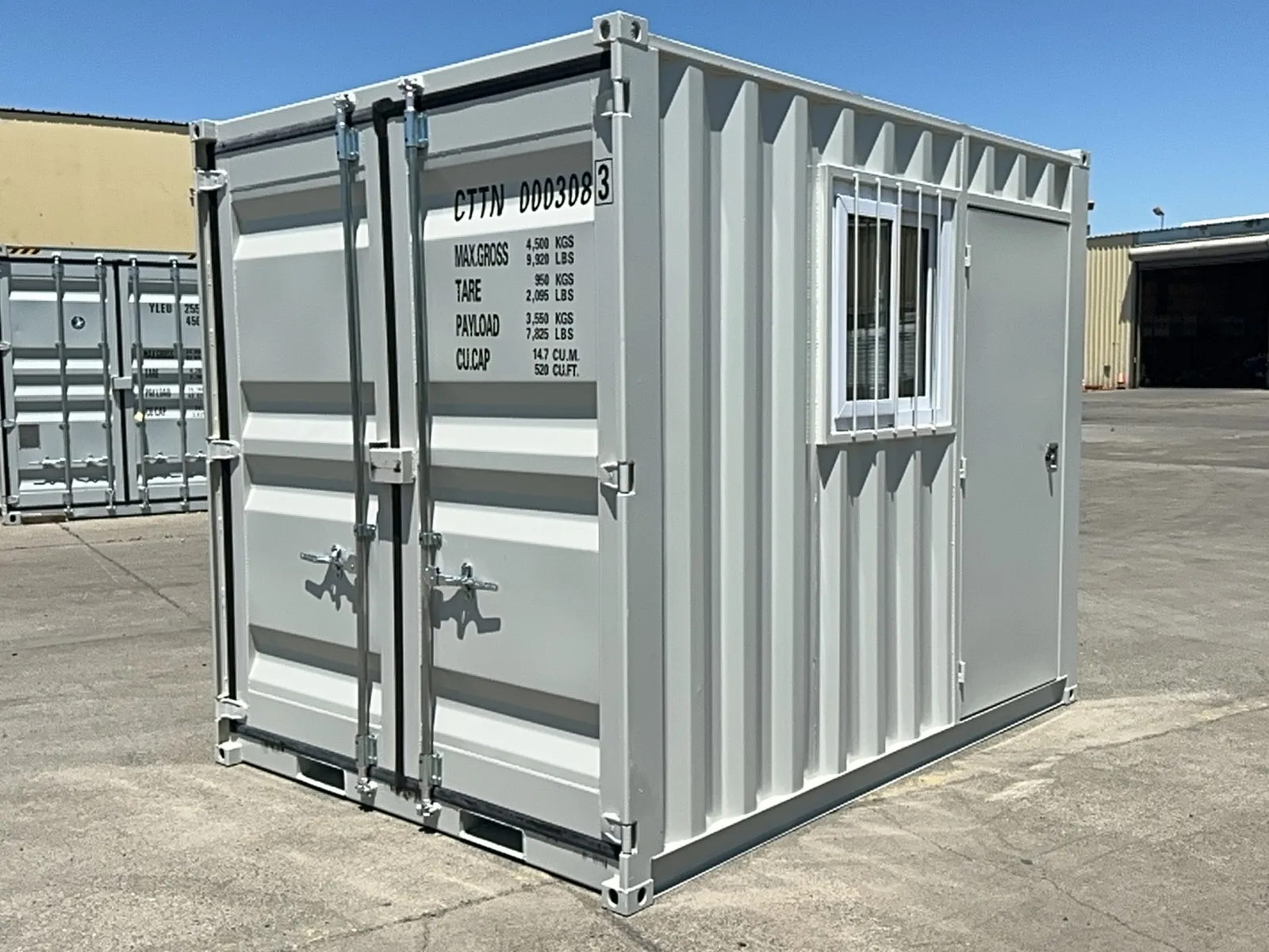 2026-10-container-with-man-door-and-window-mro3zbin