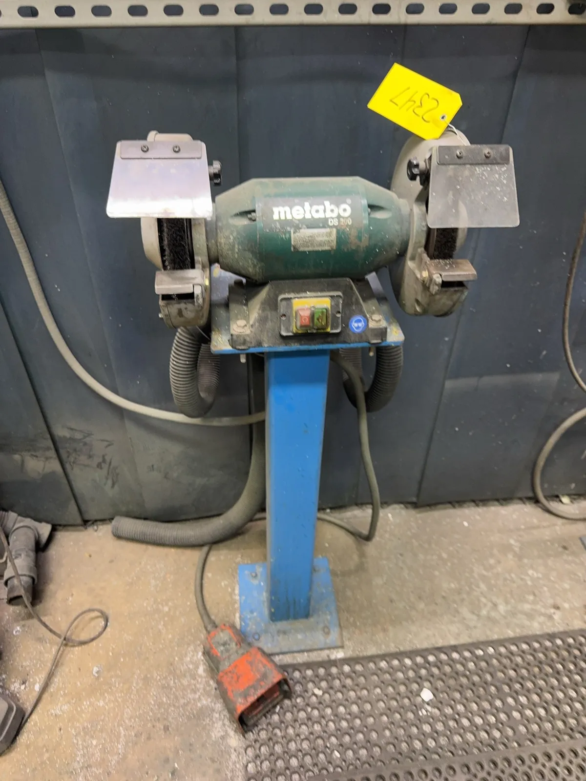 metabo-ds200-bench-grinder-4e00b2