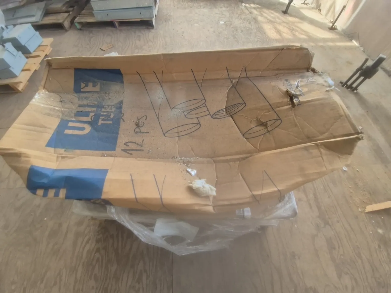 contents-of-pallet-12-friedrich-1-box-uline-tubes-e0e4a6