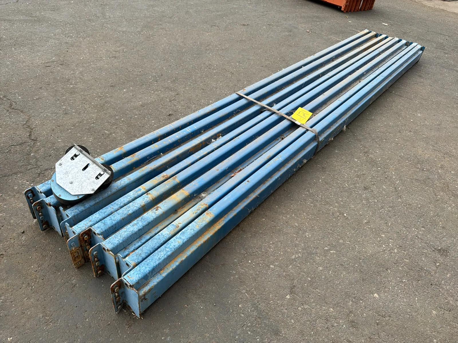 8-132-pallet-racking-crossmembers-ec5e55