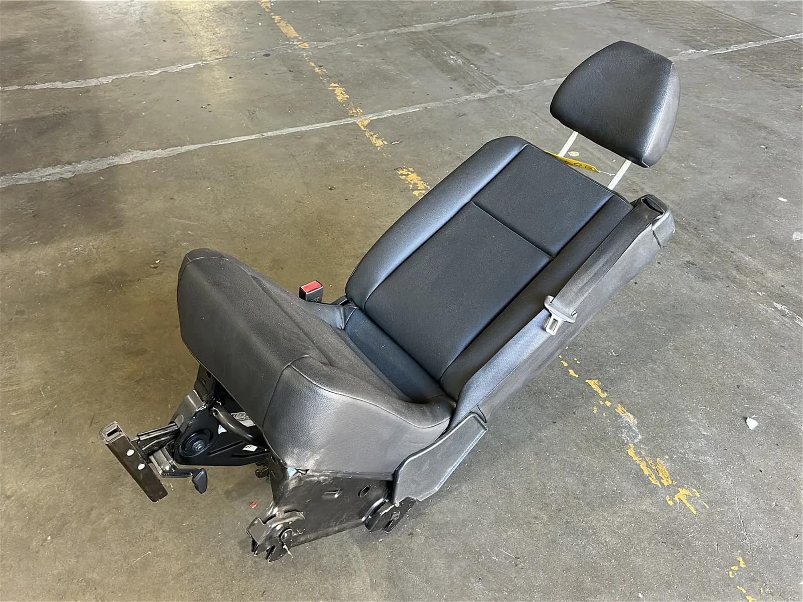 mercedes-passenger-car-seat-46ca59