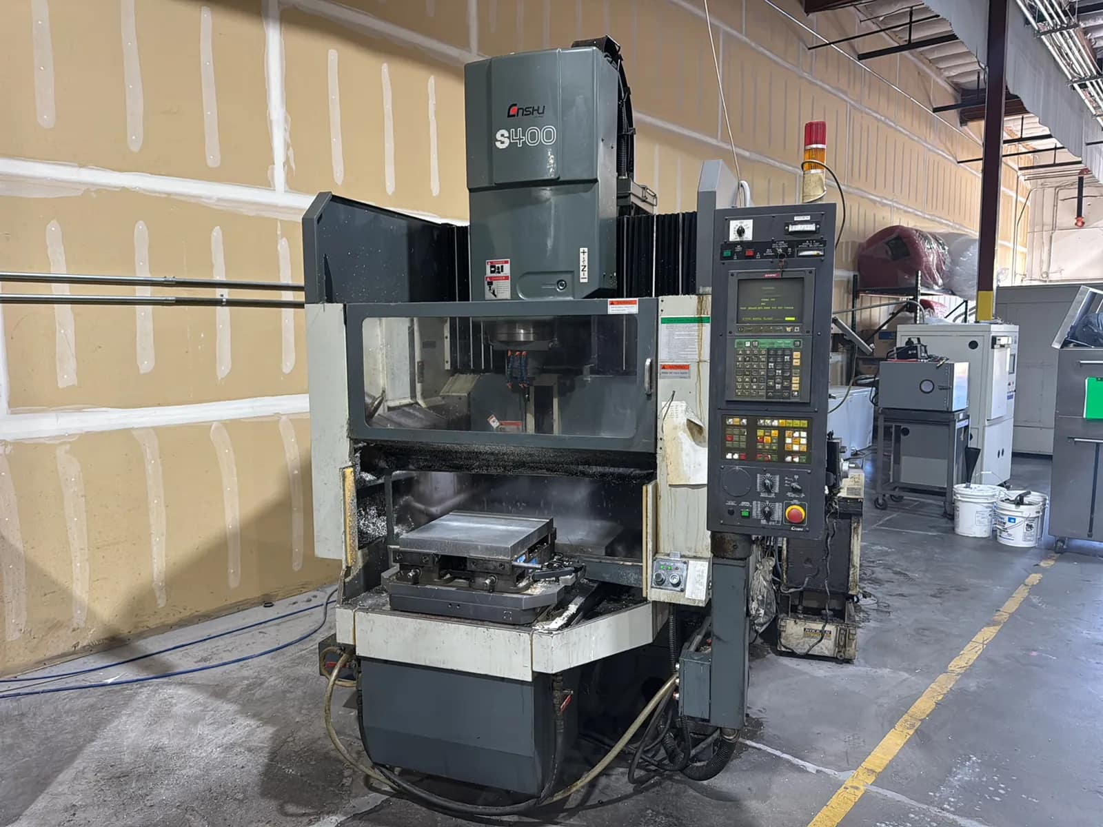 enshu-s400-cnc-vertical-machining-center-with-turbo-conveyor-mumz7oic