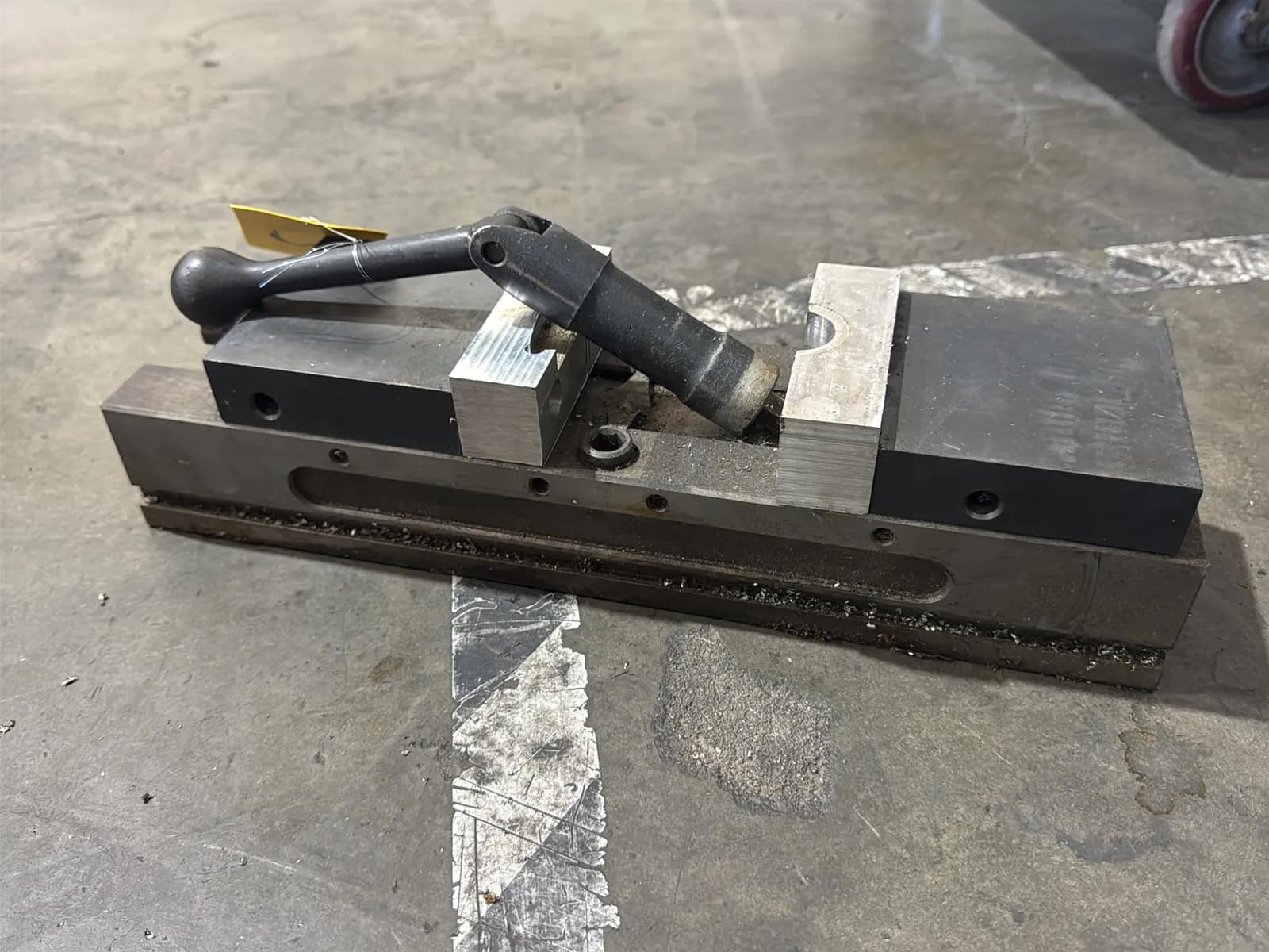 4-machinist-vise-42d7d4