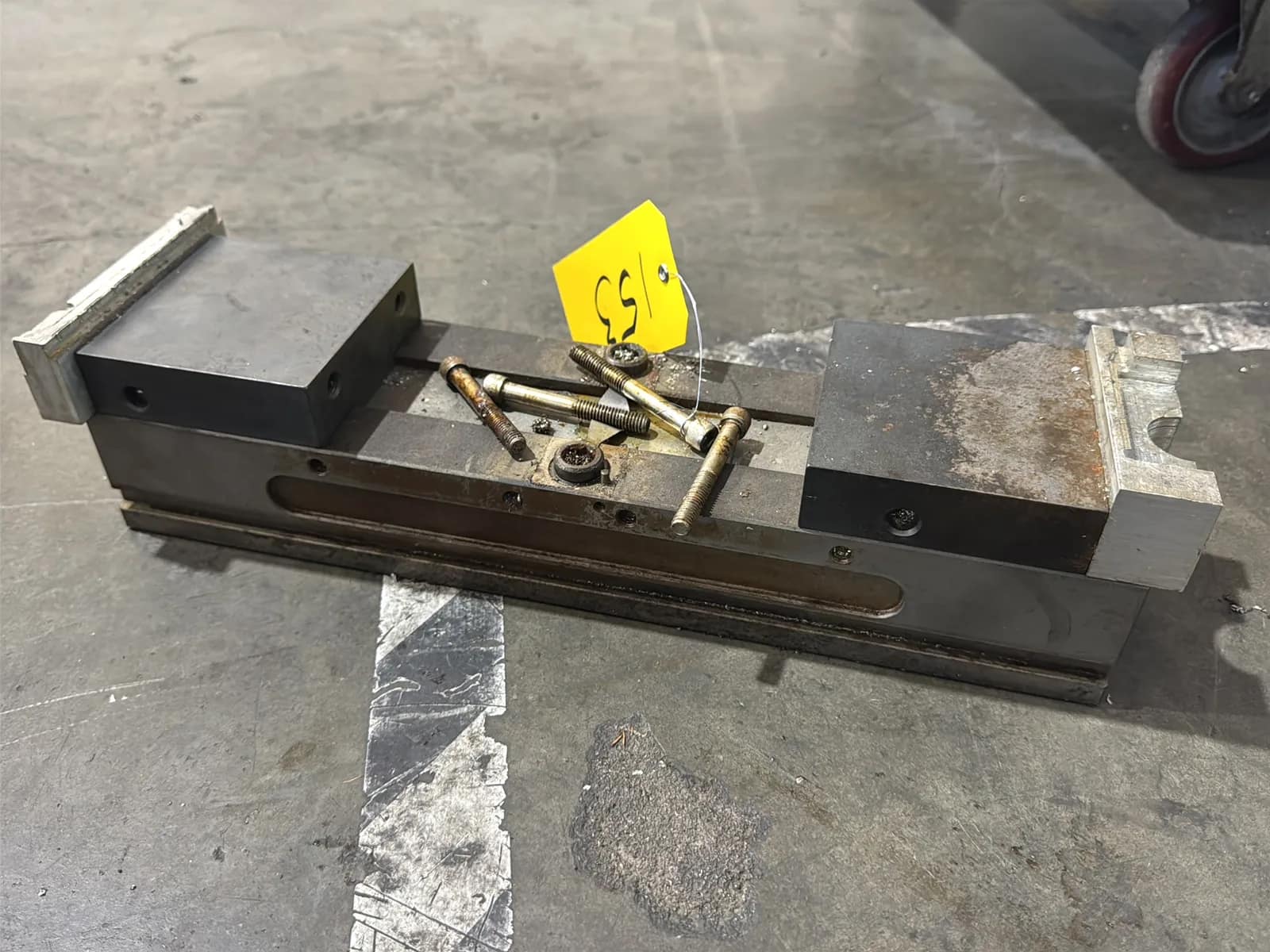 4-machinist-vise-1f02ec